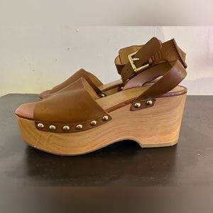 Marc Fisher platforms size 7.5